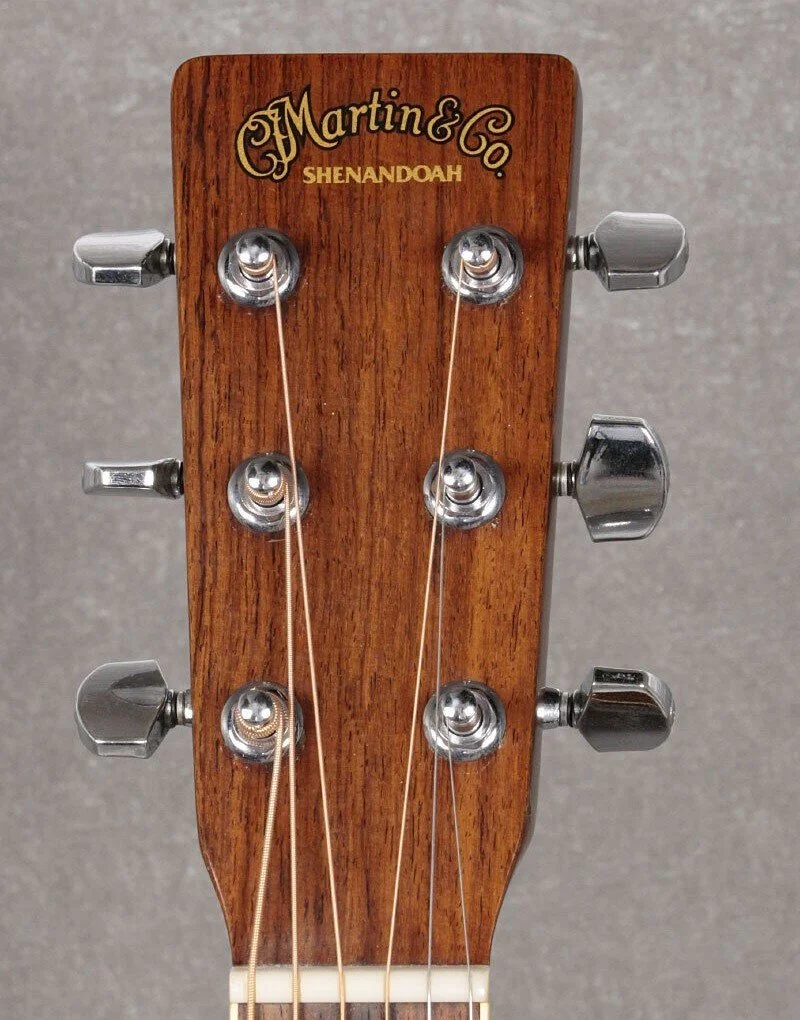 D-3532 — Martin Shenandoah Guitars